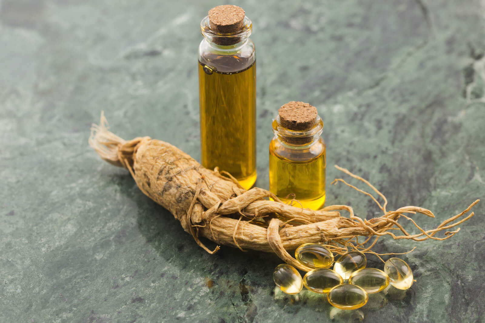 Ginseng root, oil, and ginseng pills (capsules).
