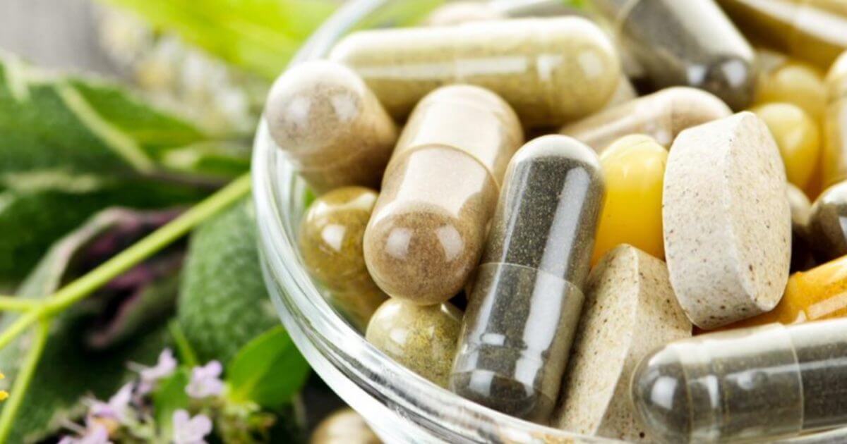 Probiotic supplement pills and garlic pills.