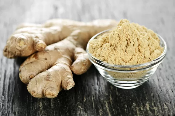 Ginger root and ginger powder.